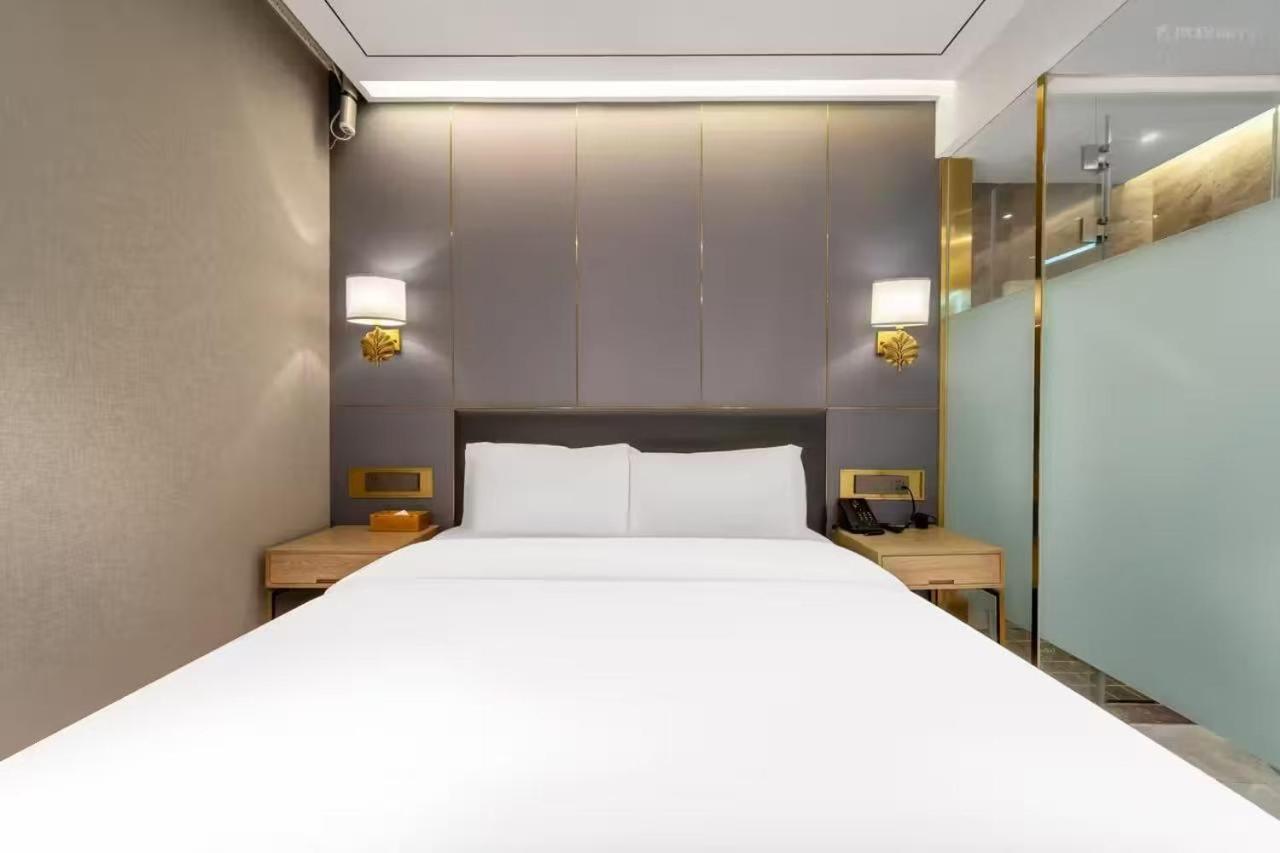 Hotel Weiting North Sichuan Road Hongkou Football Stadium Subway Station Branch