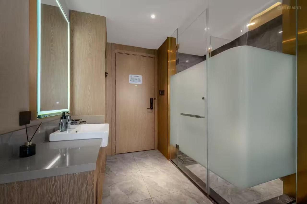 Hotel Weiting North Sichuan Road Hongkou Football Stadium Subway Station Branch